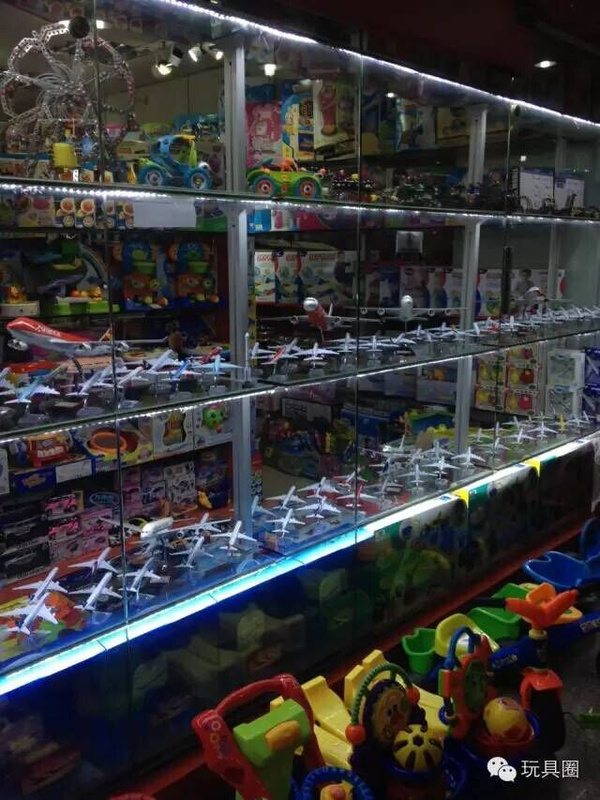 年底玩具市場銷售情況分析 線上線下齊發(fā)力，益智與潮流玩具成熱點